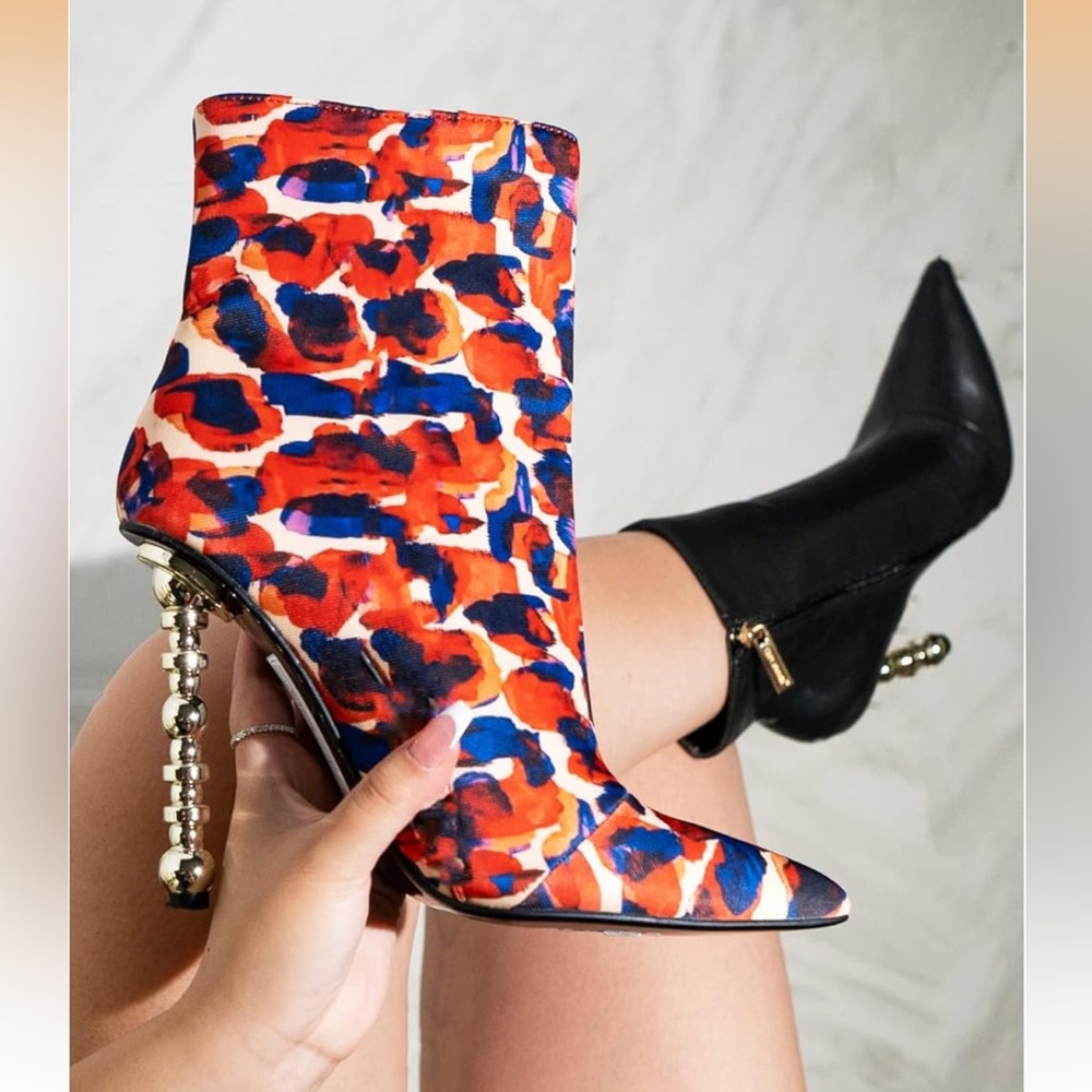 •CAPE ROBBIN• “Shawna” Pointy Toe Sculpted Stiletto Heel Booties // NIB - Picture 2 of 16